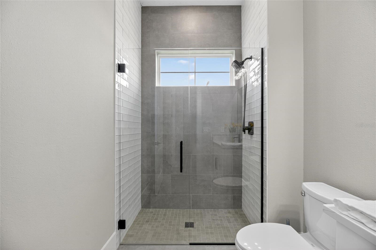 MIRABAY PH 2A-3 - Residential