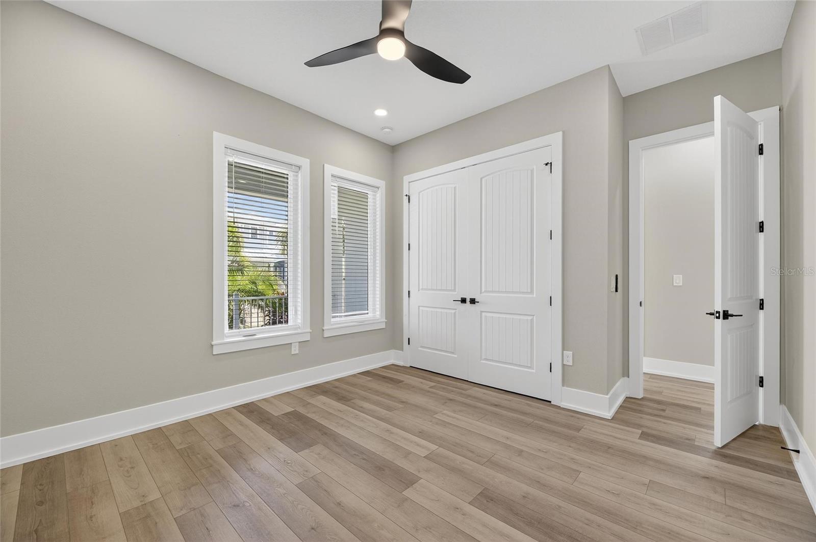 MIRABAY PH 2A-3 - Residential