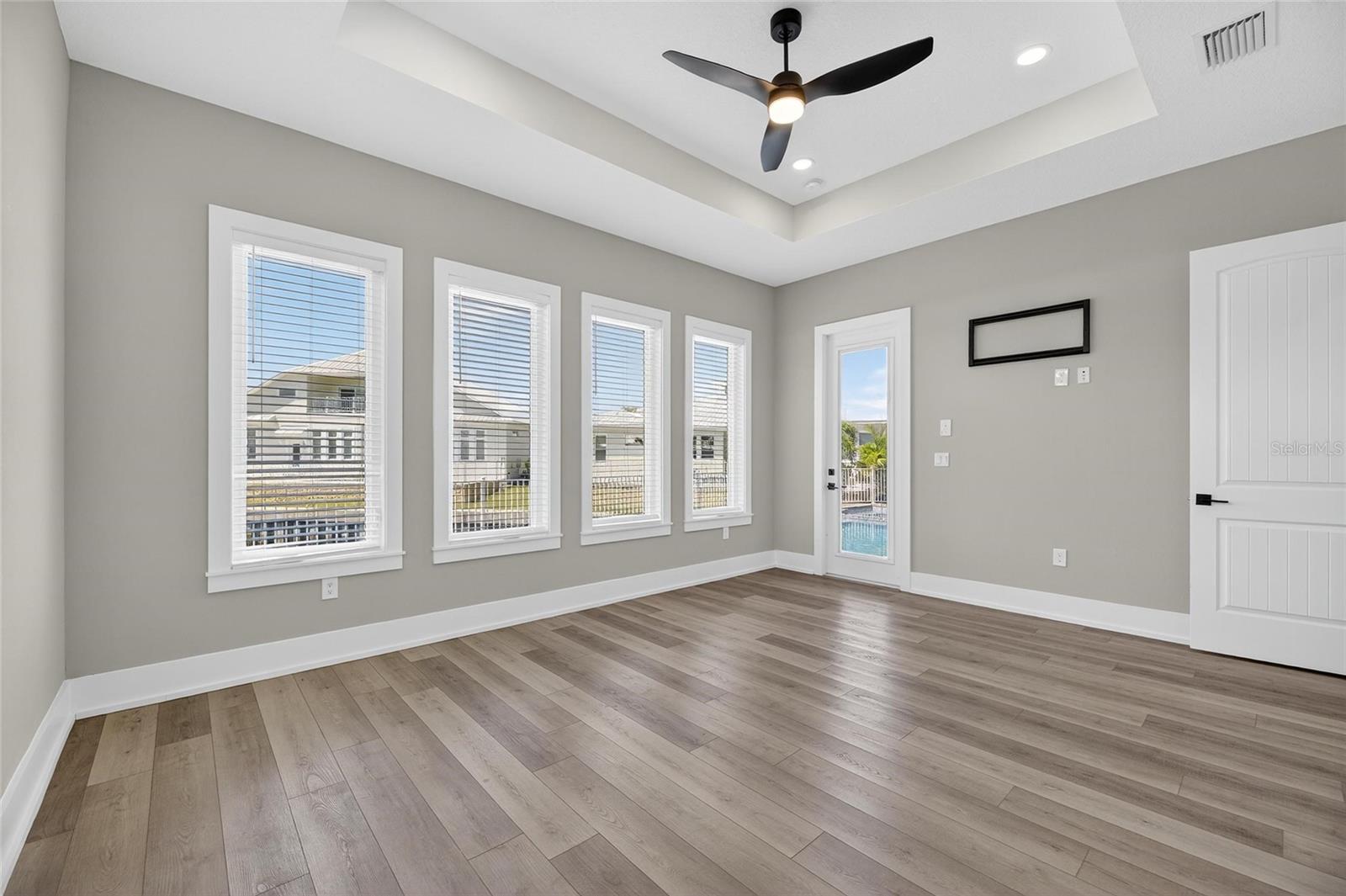 MIRABAY PH 2A-3 - Residential