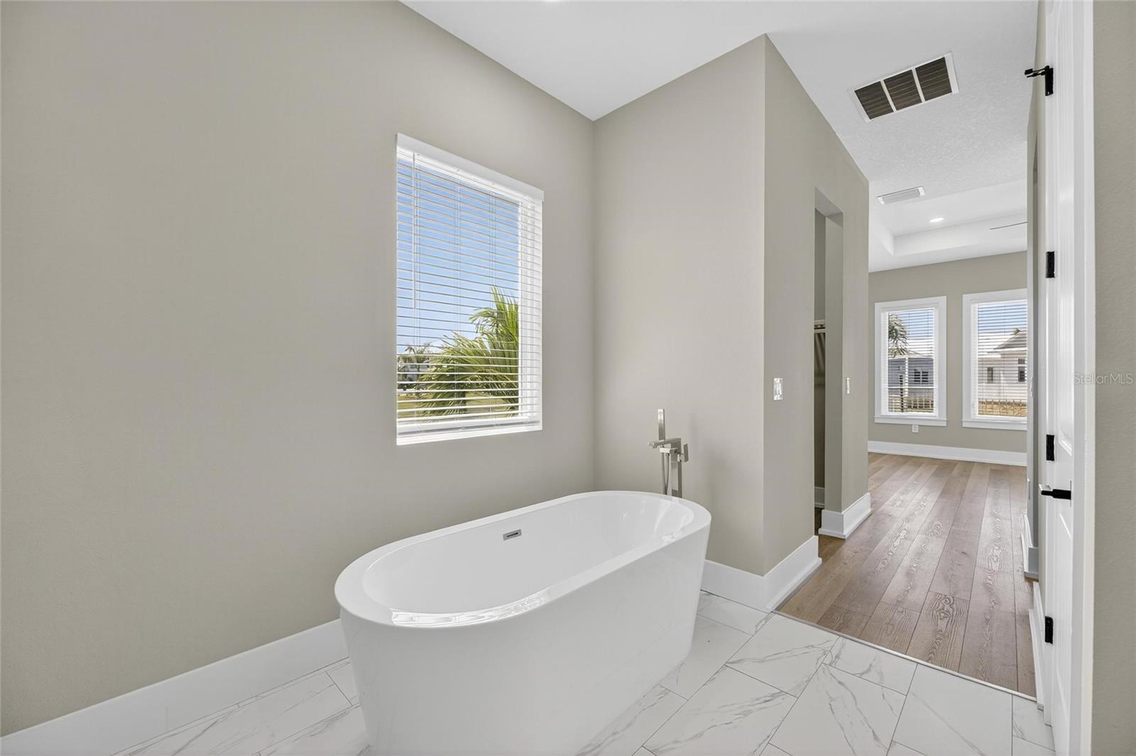 MIRABAY PH 2A-3 - Residential
