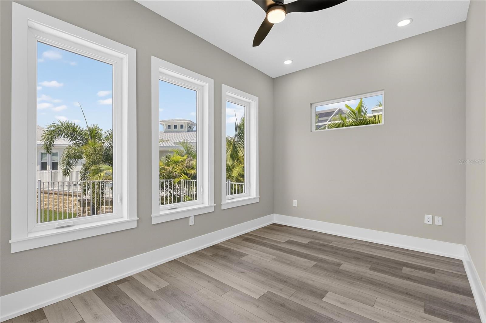 MIRABAY PH 2A-3 - Residential