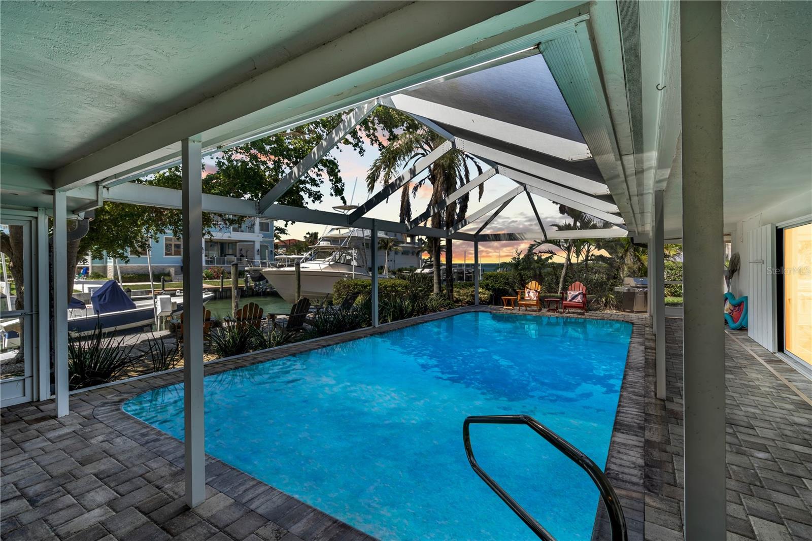 COUNTRY CLUB SHORES SEC 01 - Residential