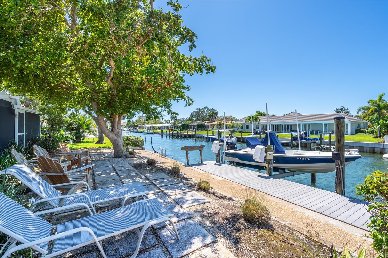 COUNTRY CLUB SHORES SEC 01 - Residential