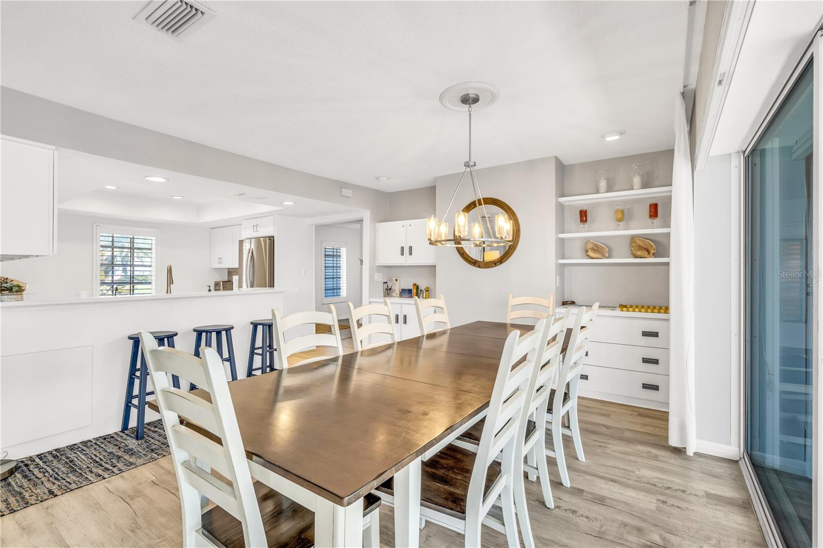 COUNTRY CLUB SHORES SEC 01 - Residential