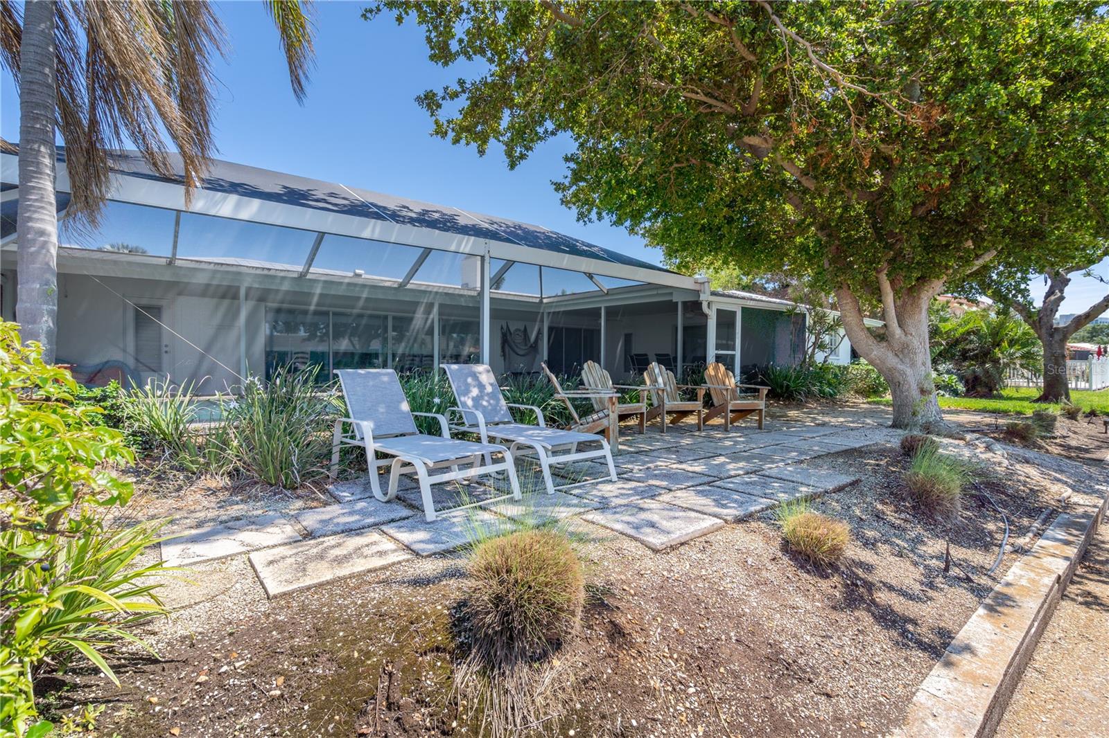 COUNTRY CLUB SHORES SEC 01 - Residential