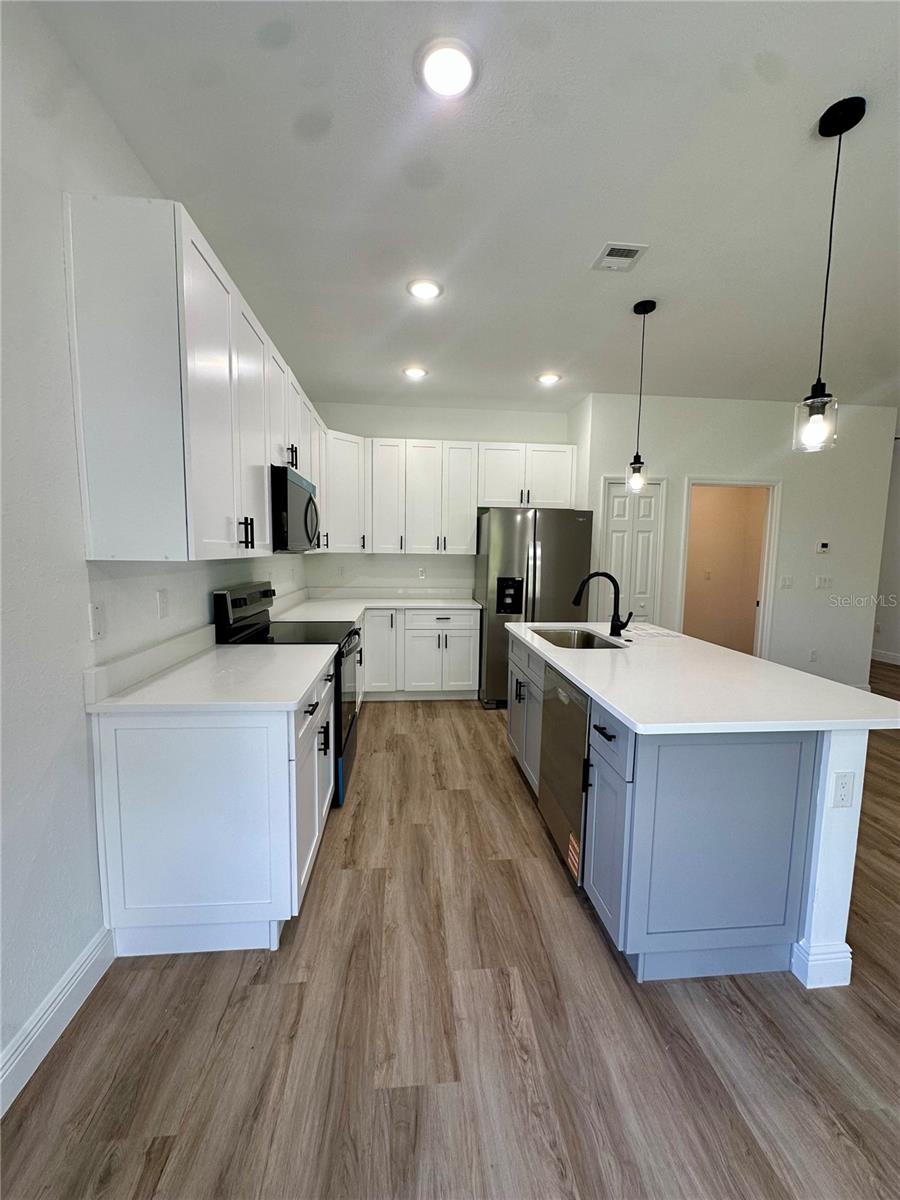 PORT CHARLOTTE SUB 32 - Residential Lease