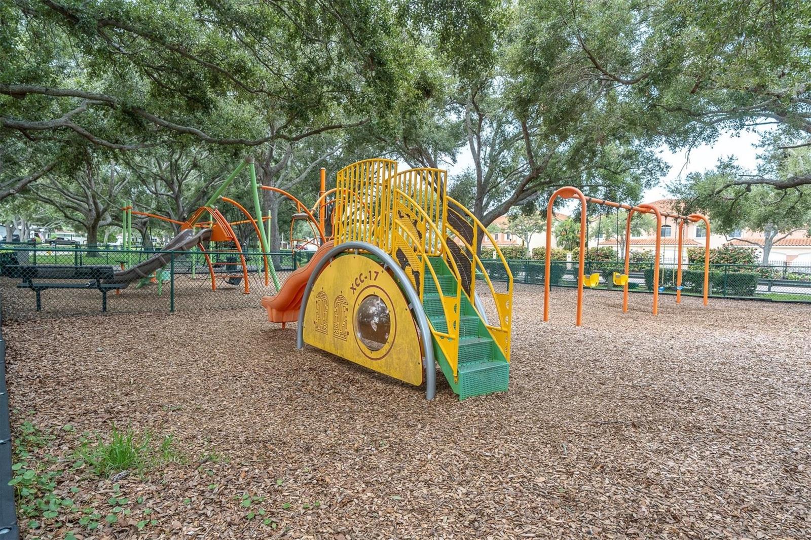 PASADENA ESTATES SEC F - Residential