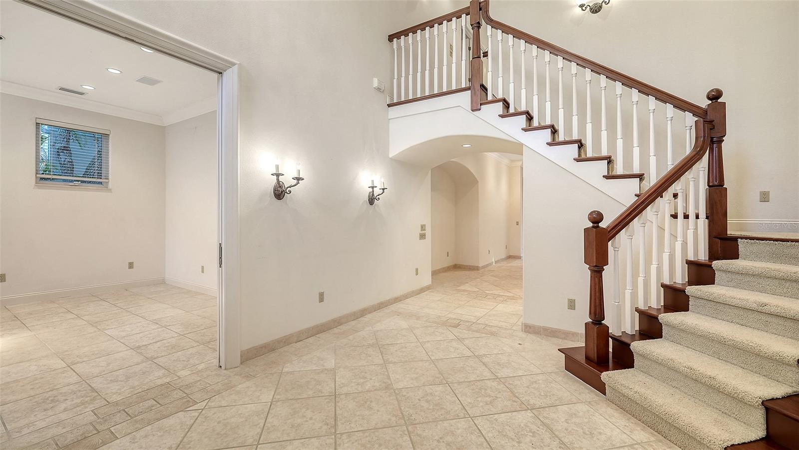 QUEENS HARBOUR - Residential