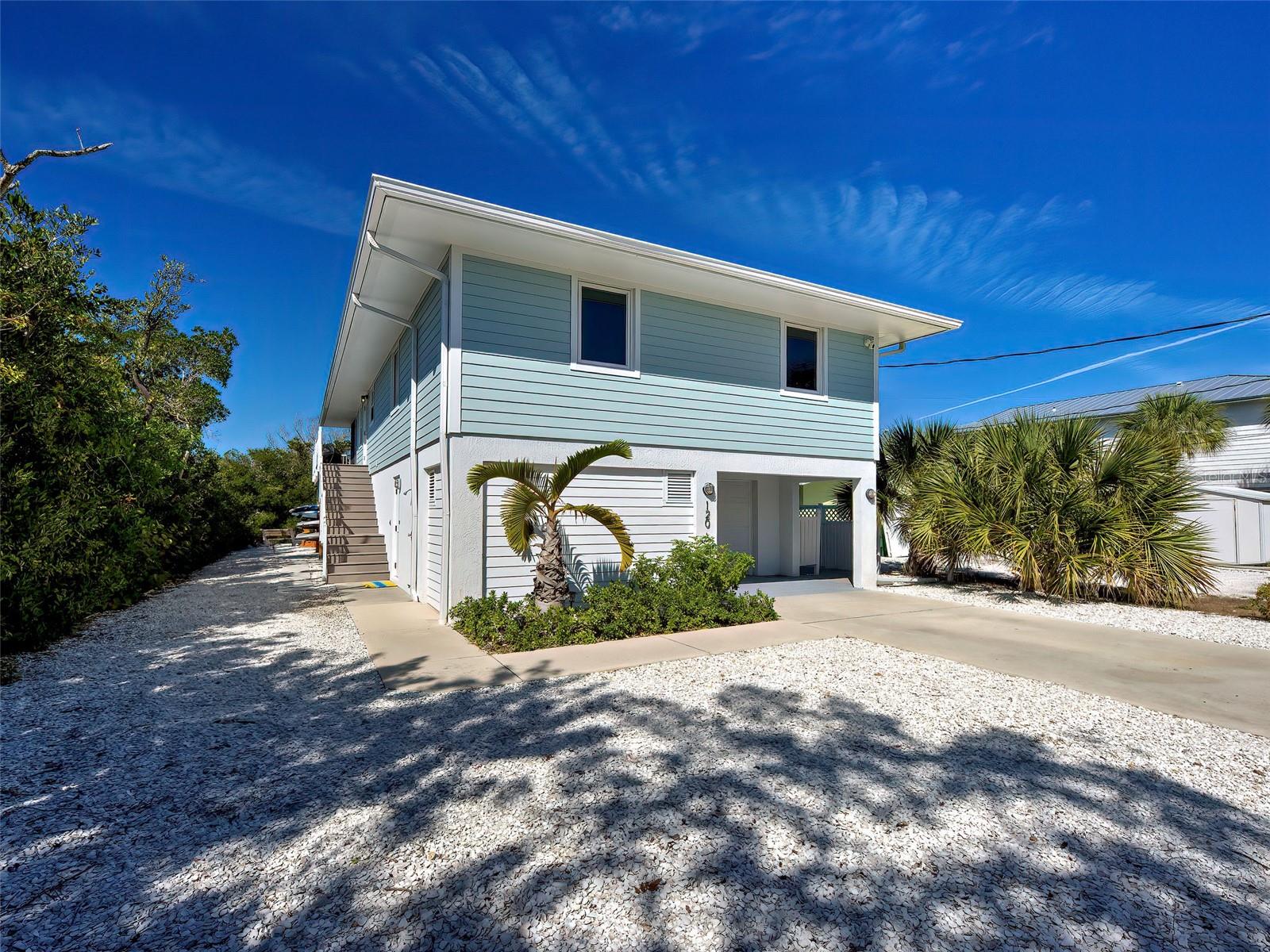 120 MOCKINGBIRD LANE