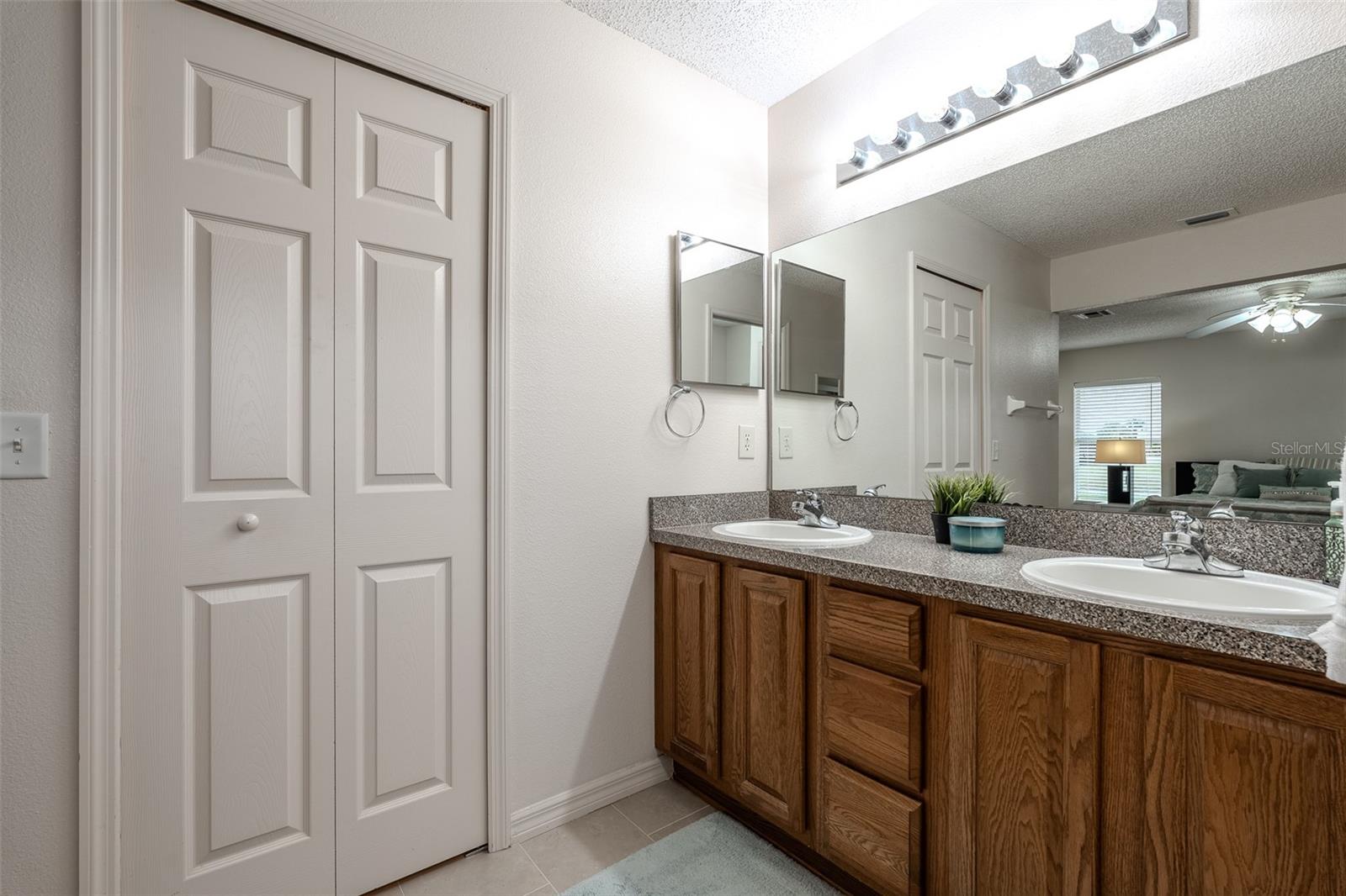 SUMMERGLEN PH I - Residential