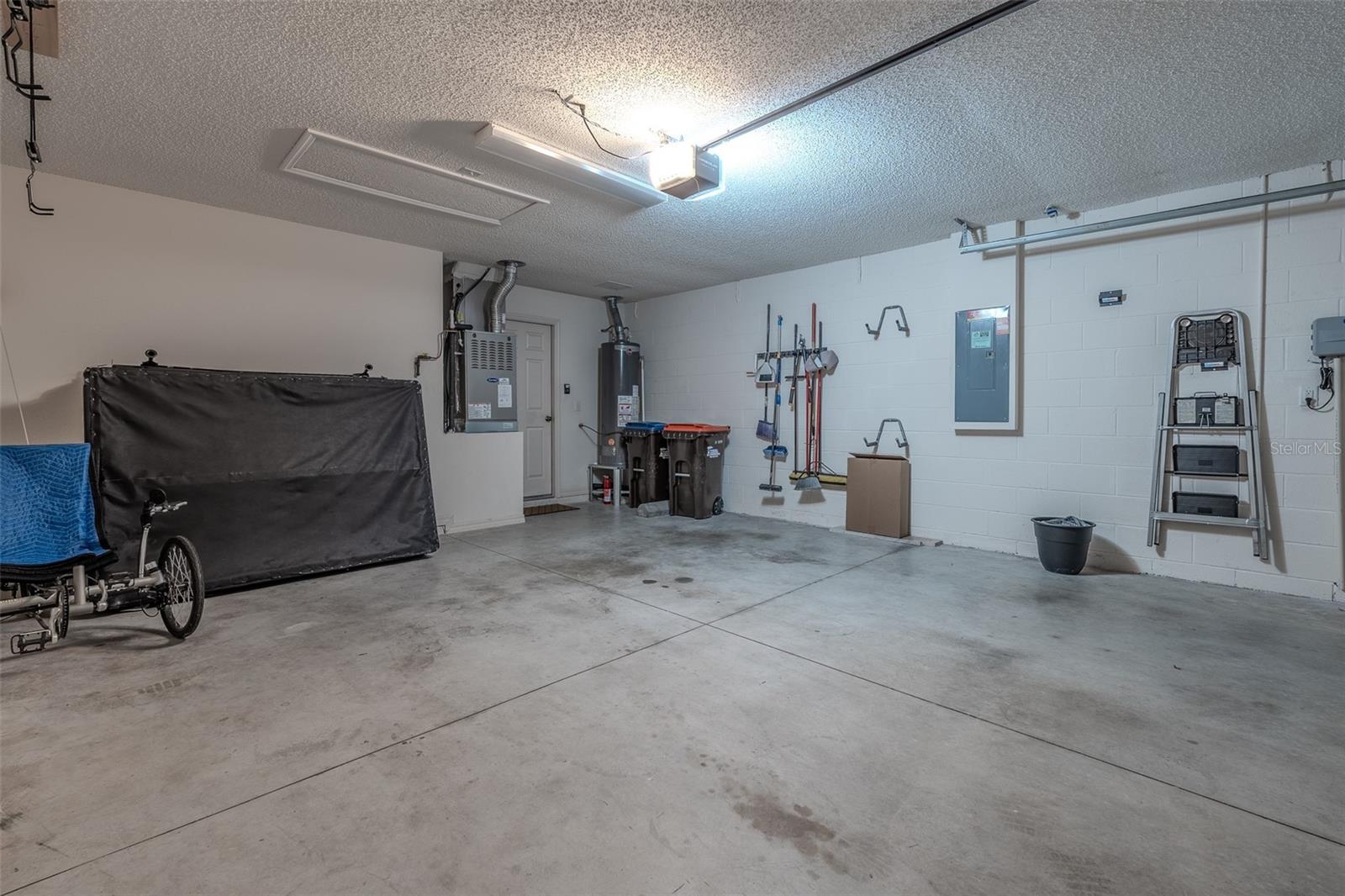 SUMMERGLEN PH I - Residential