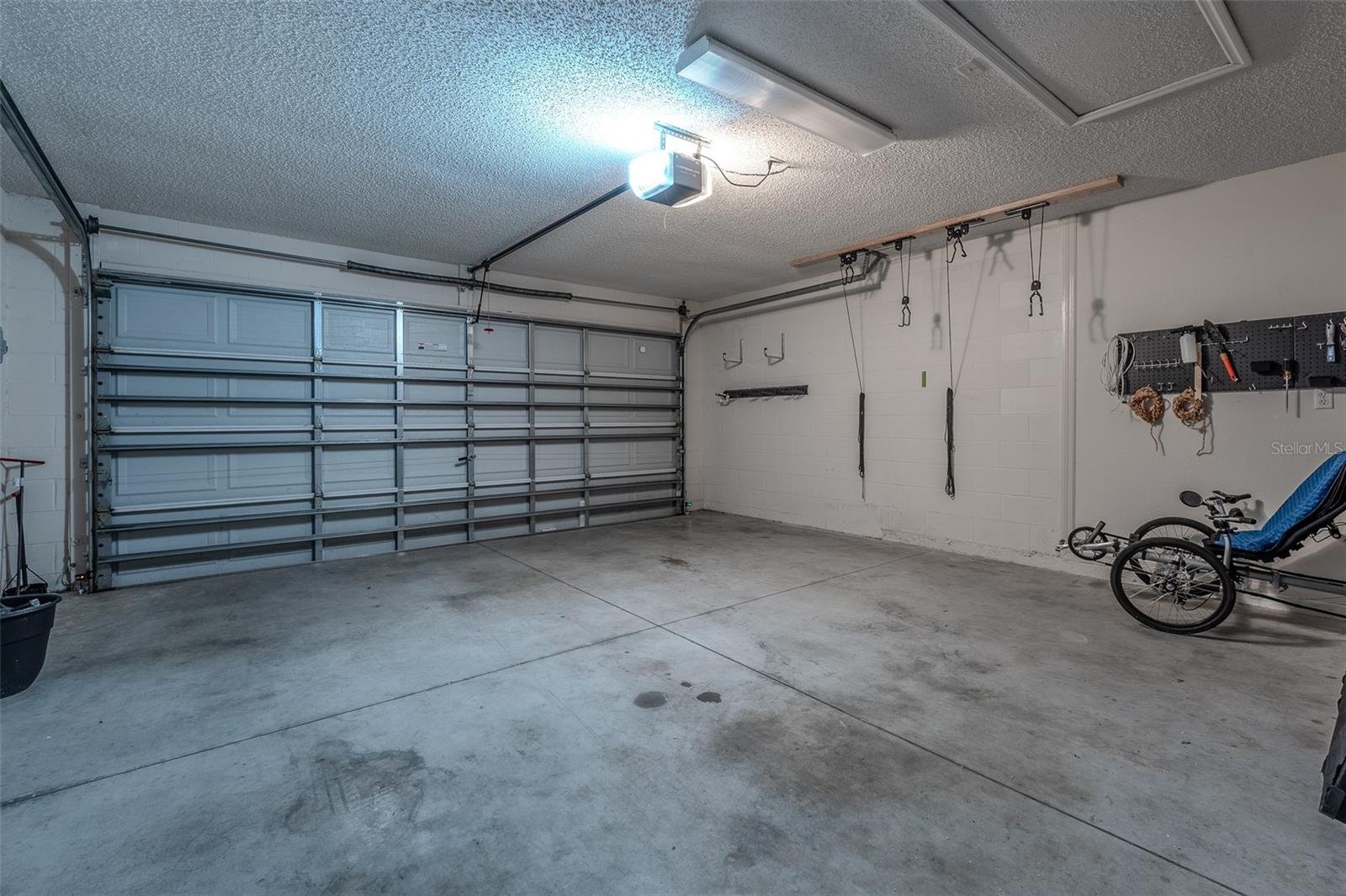 SUMMERGLEN PH I - Residential
