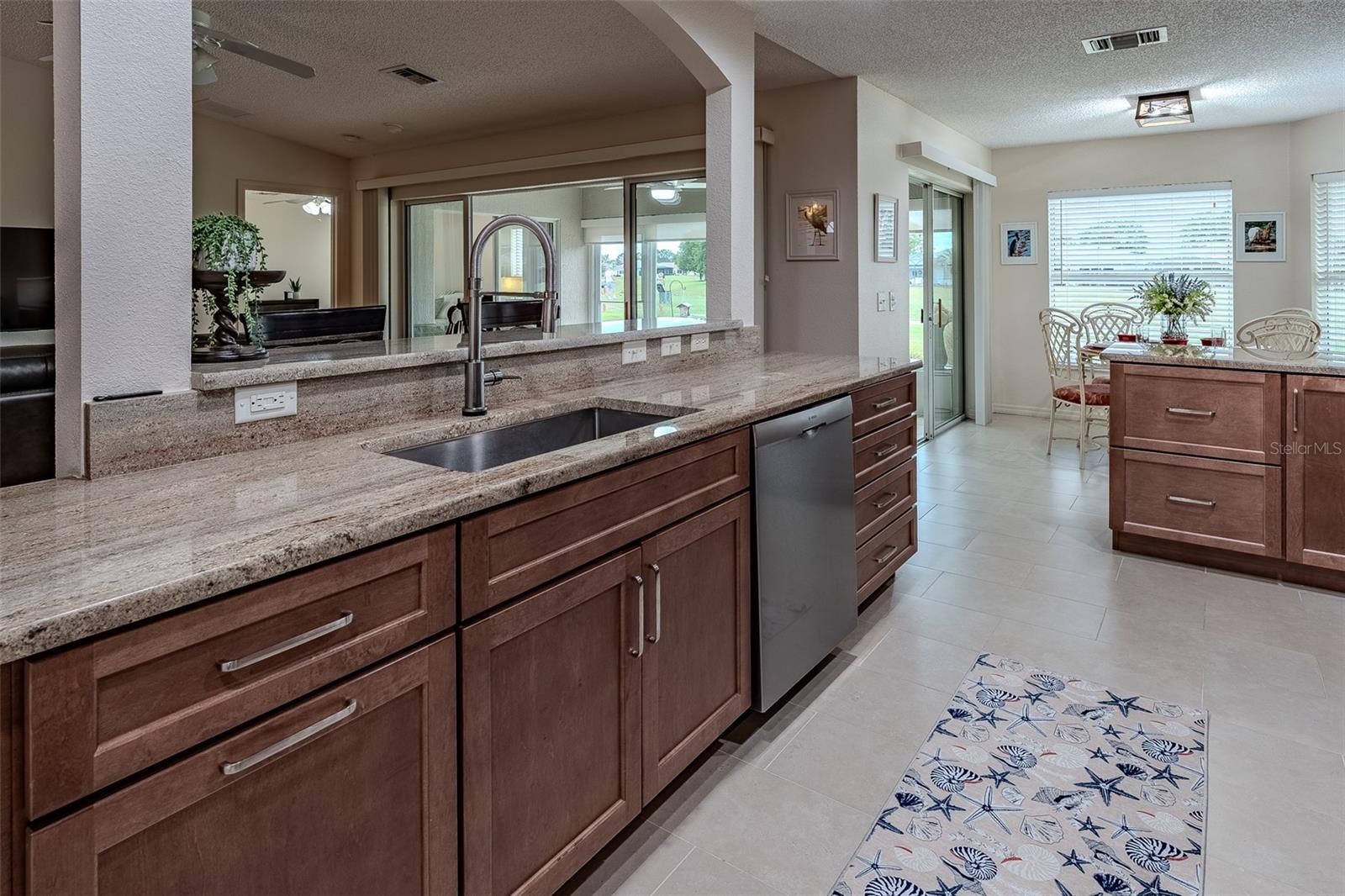 SUMMERGLEN PH I - Residential