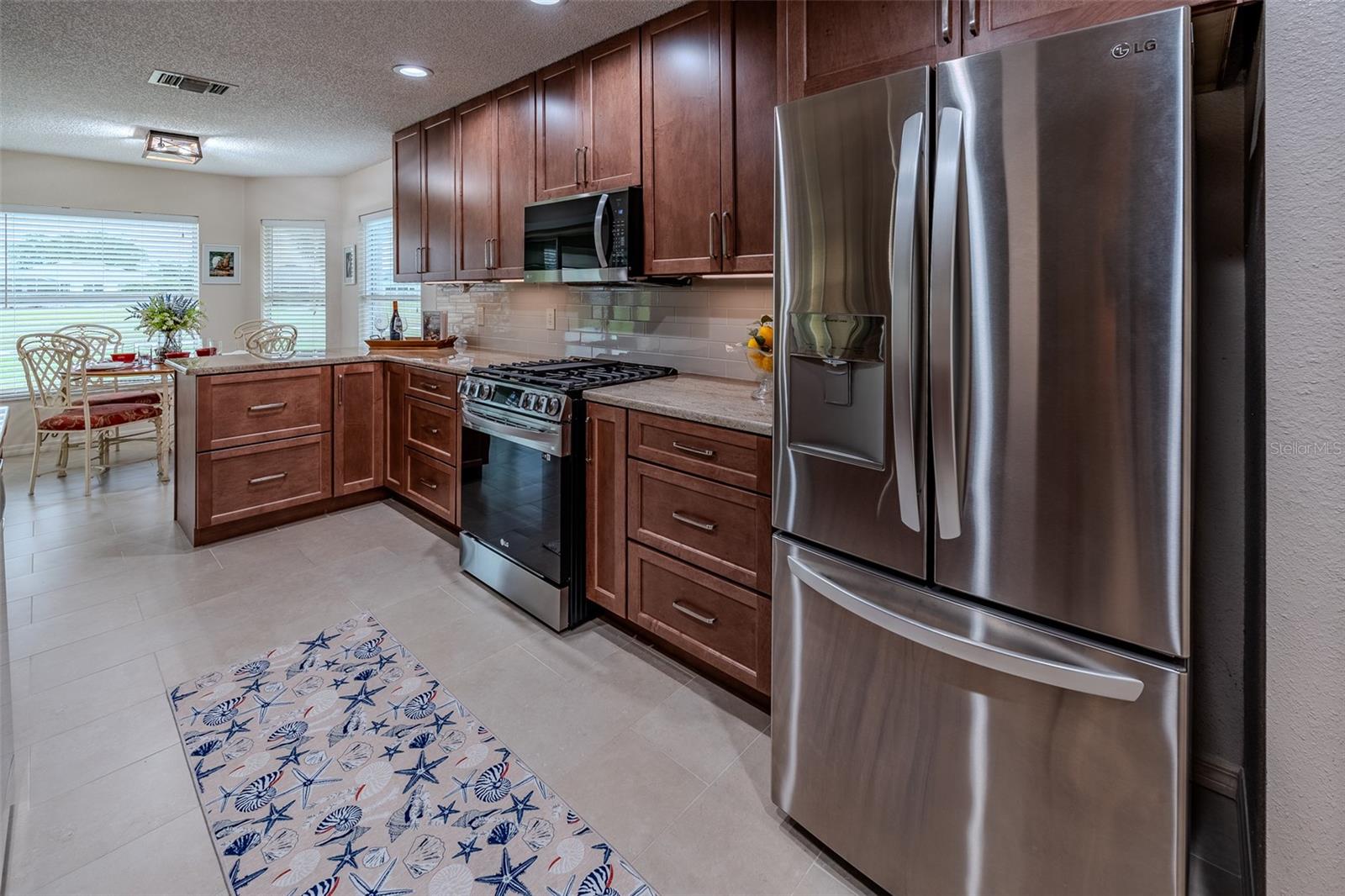 SUMMERGLEN PH I - Residential