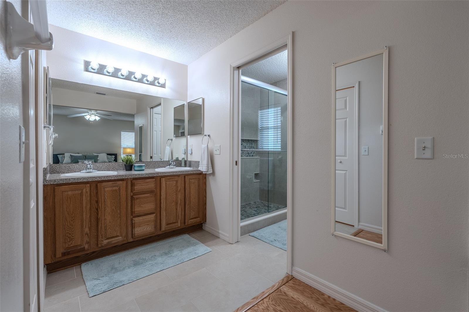 SUMMERGLEN PH I - Residential