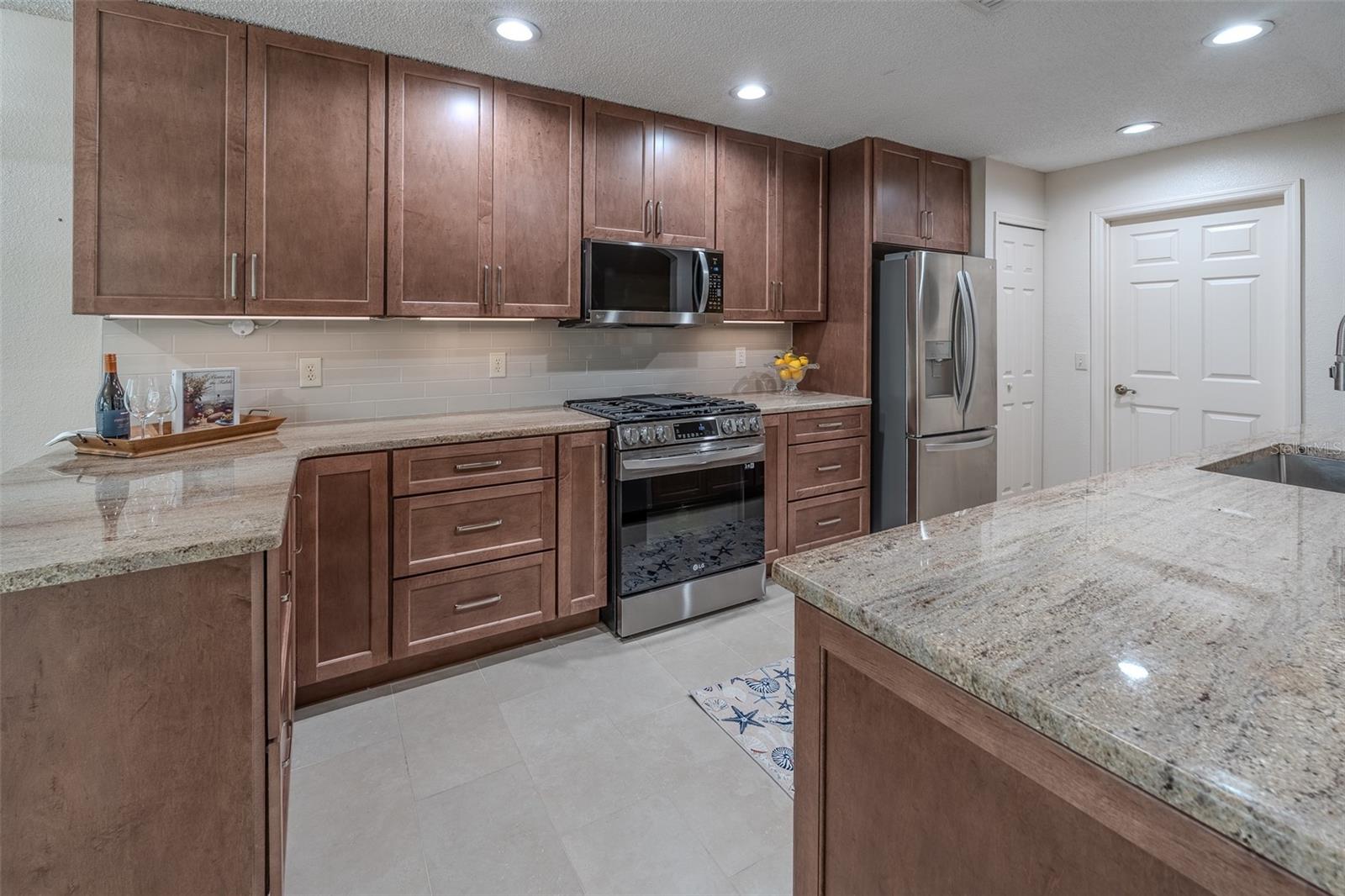 SUMMERGLEN PH I - Residential