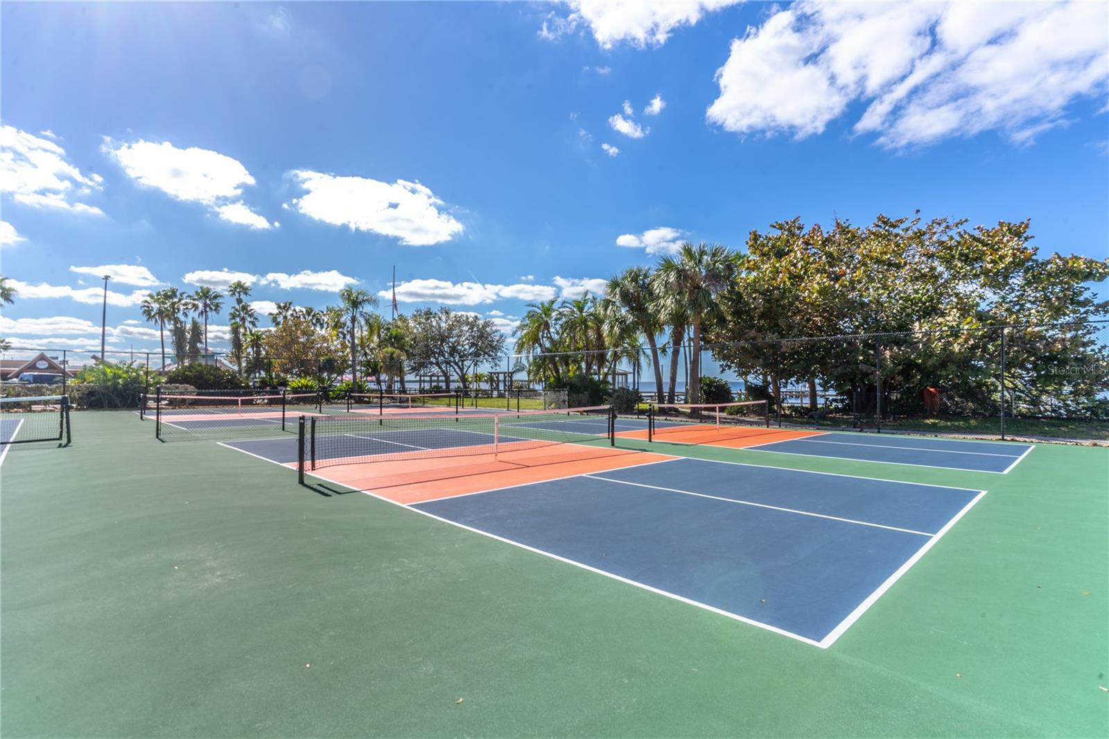 BAHIA BEACH TWNHMS PH 2 - Residential