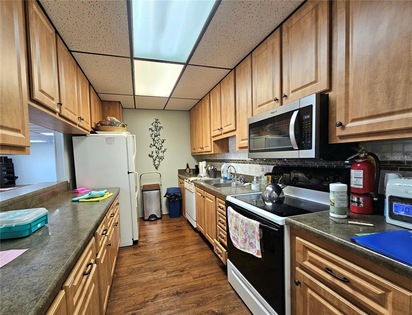 DESOTO SQUARE VILLAS PH I - Residential