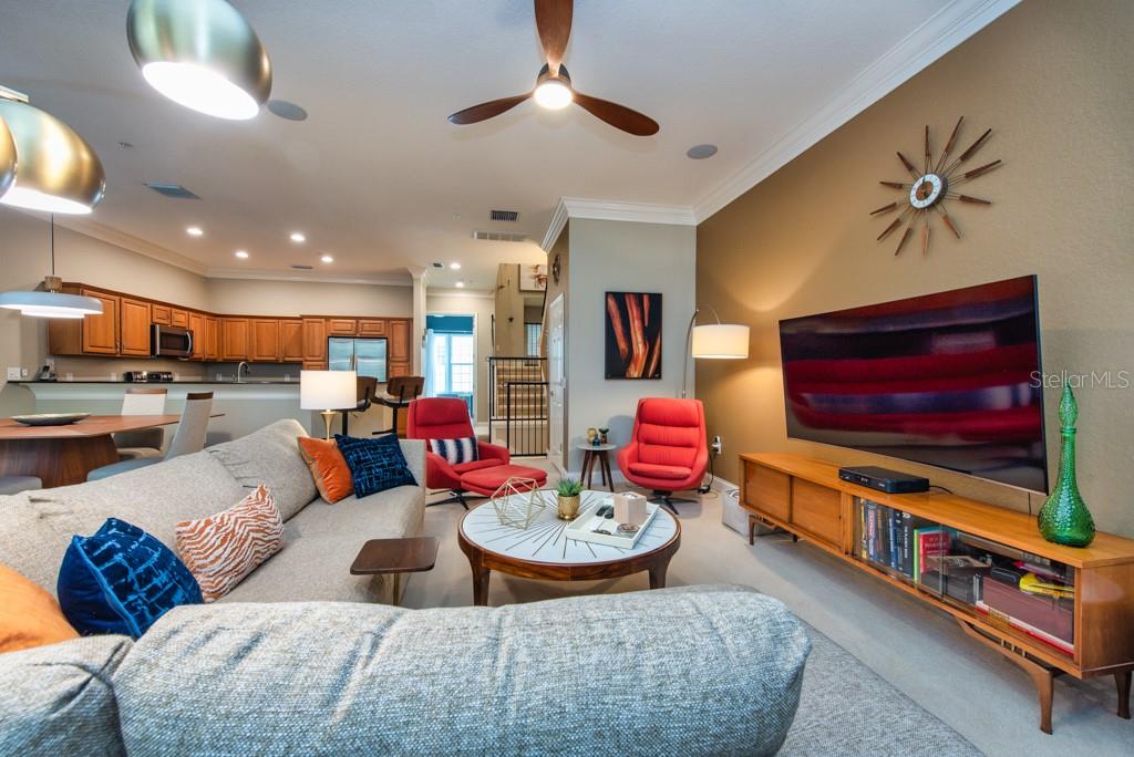 POINTE TARPON TWNHMS - Residential