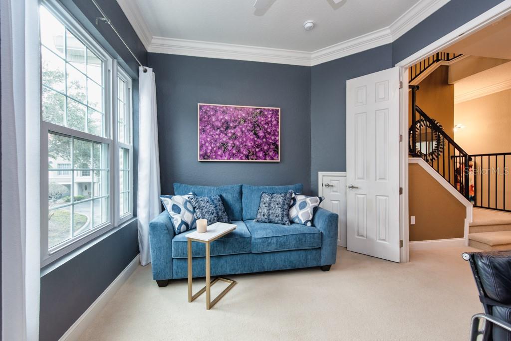 POINTE TARPON TWNHMS - Residential