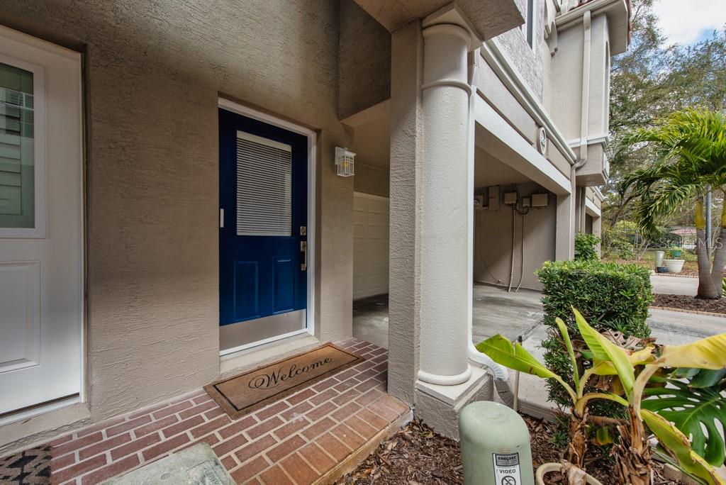 POINTE TARPON TWNHMS - Residential