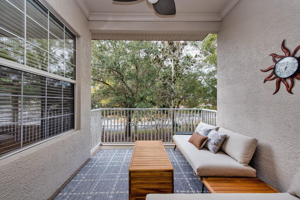 POINTE TARPON TWNHMS - Residential