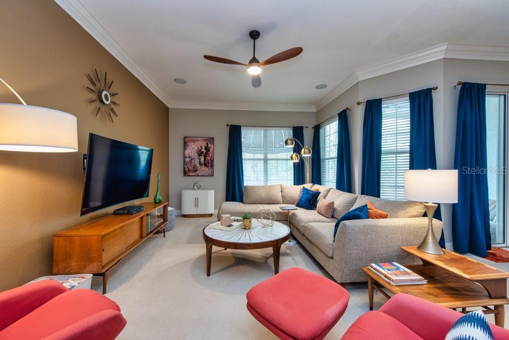 POINTE TARPON TWNHMS - Residential