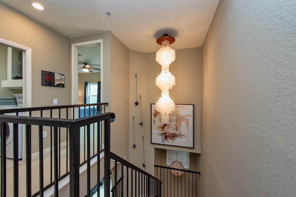 POINTE TARPON TWNHMS - Residential