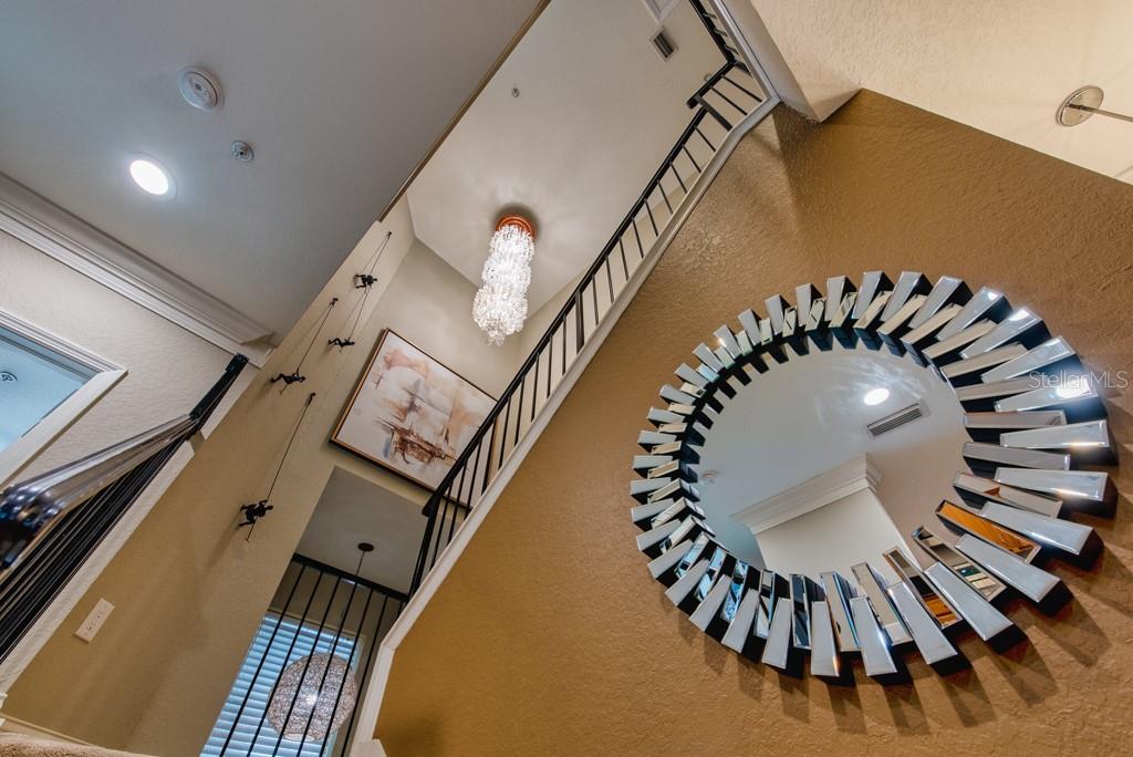 POINTE TARPON TWNHMS - Residential