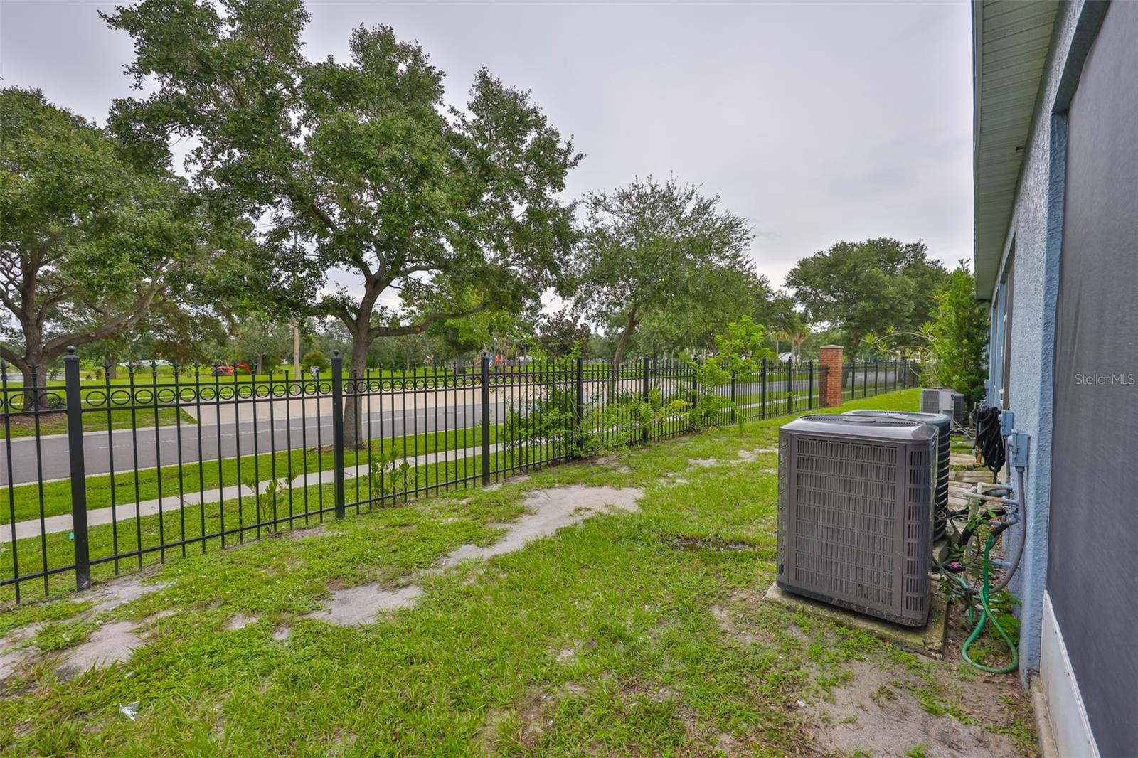 KINGS LAKE TWNHMS - Residential