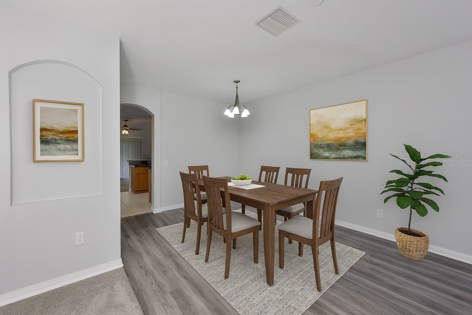 KINGS LAKE TWNHMS - Residential