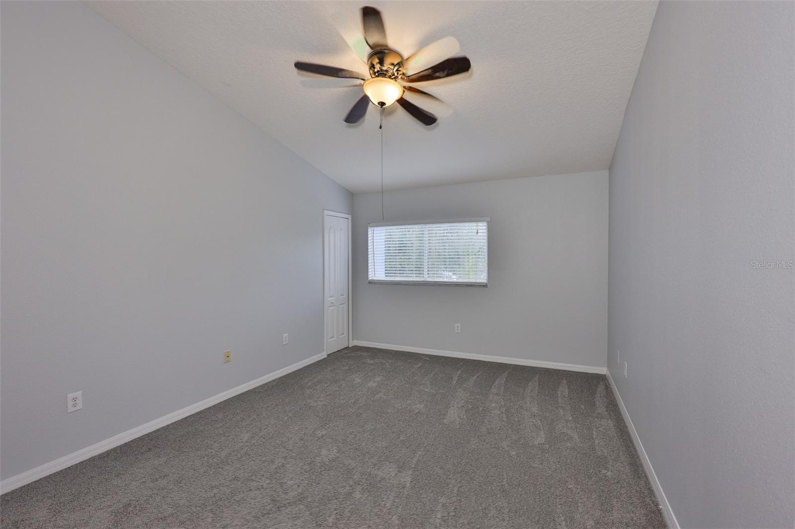 KINGS LAKE TWNHMS - Residential