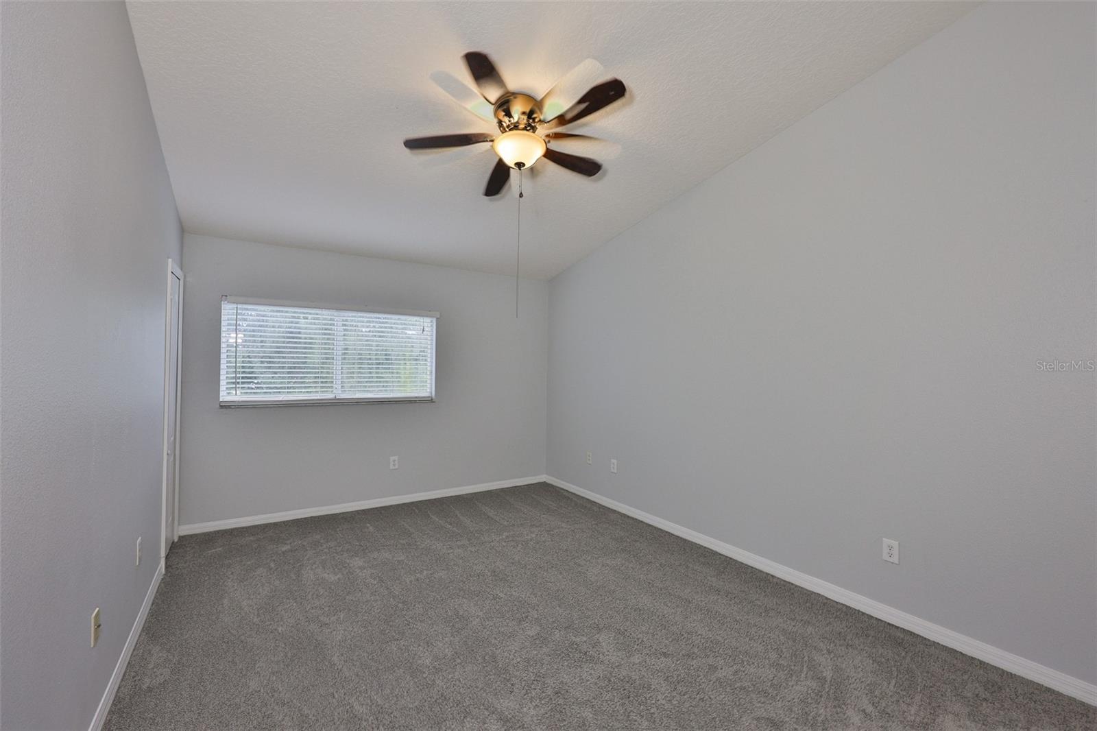 KINGS LAKE TWNHMS - Residential