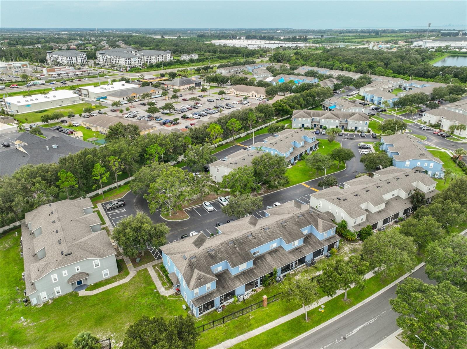 KINGS LAKE TWNHMS - Residential