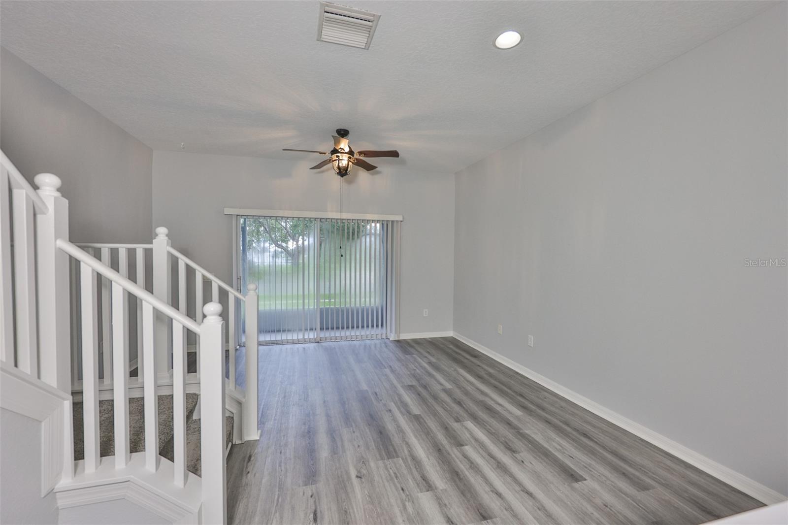 KINGS LAKE TWNHMS - Residential