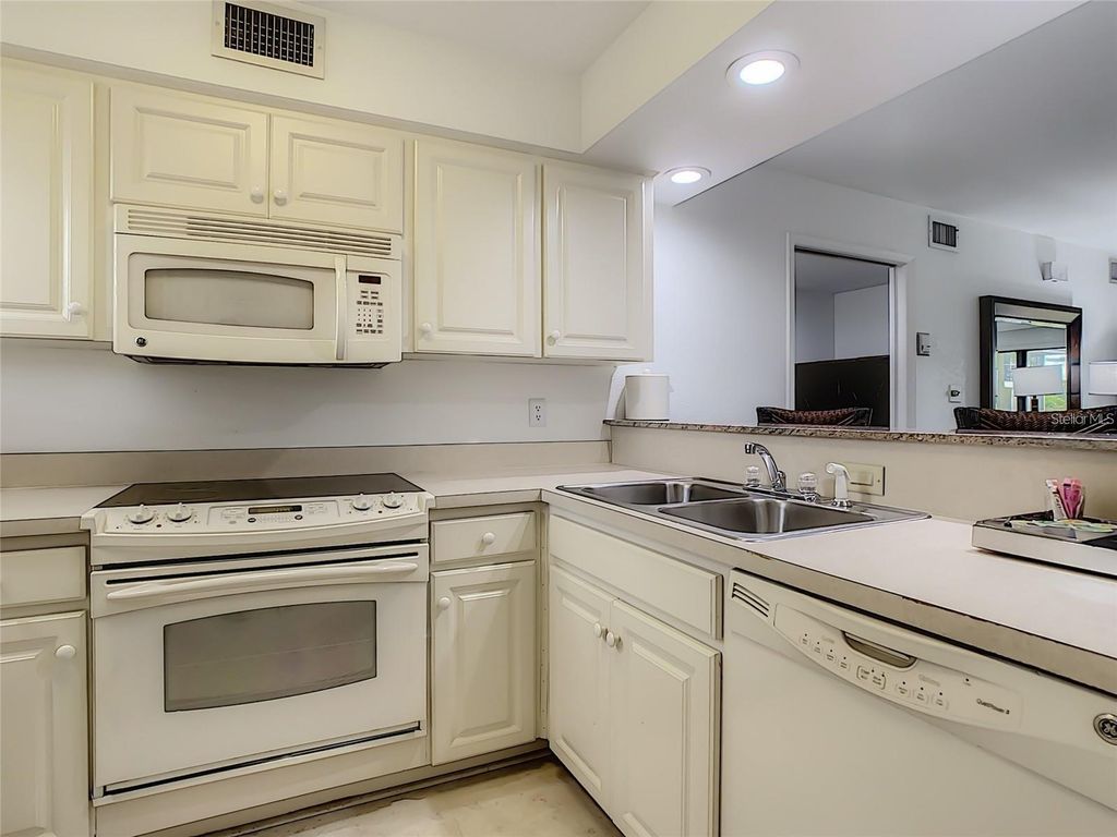 Photo of 4786 Fox Hunt Drive #B717, Wesley Chapel, FL 33543 (MLS # TB8527173)