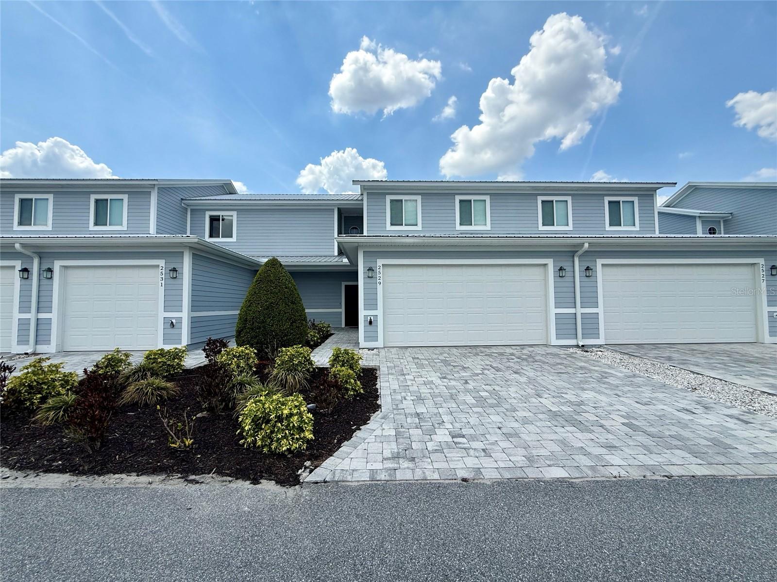 BOUNT & WHITLEDGE SUB - Residential Lease