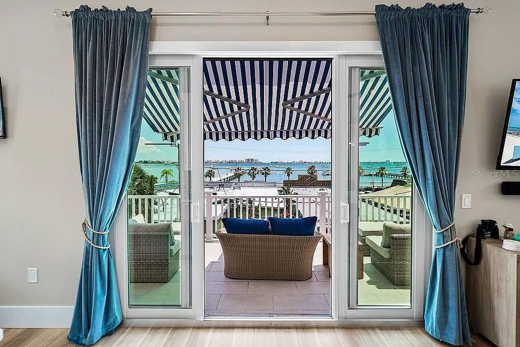 Photo of 5421 Essex Avenue S, Gulfport, FL 33707 (MLS # O6361938)