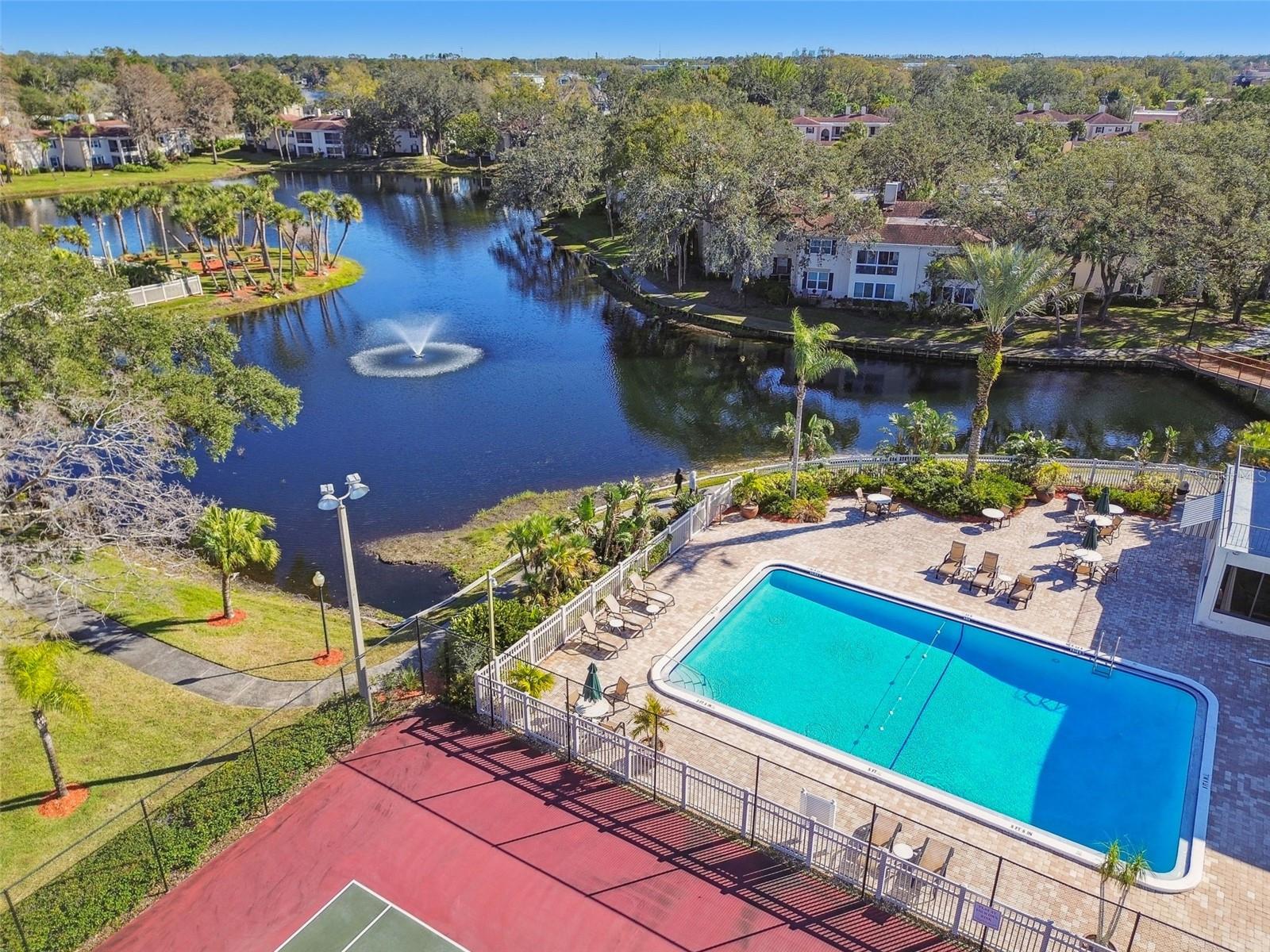 THE GRAND AT OLDE CARROLLWOOD - Residential