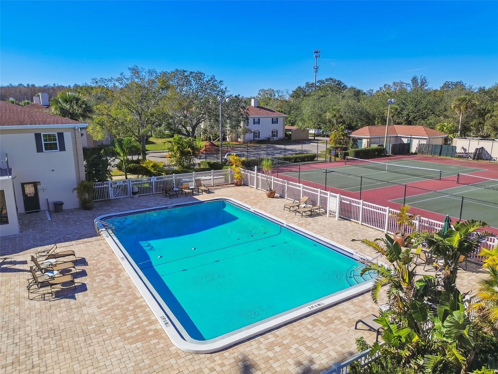 THE GRAND AT OLDE CARROLLWOOD - Residential