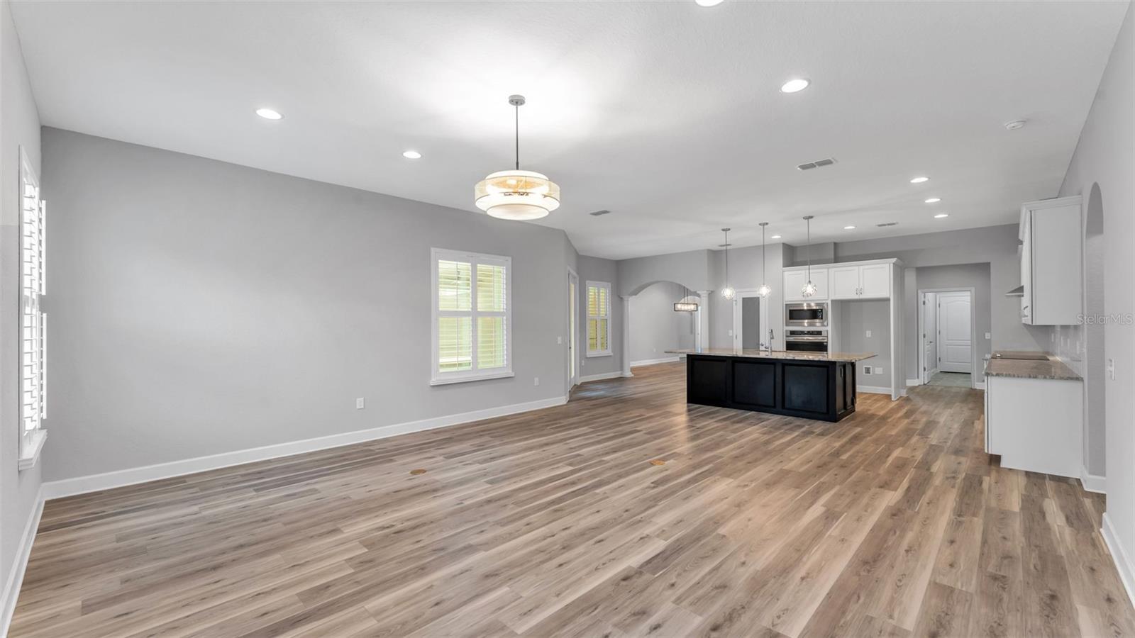 ESTATES/ENGLISH CRK - Residential