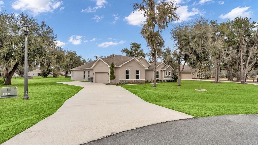Photo of 6482 English Creek Drive, Lakeland, FL 33811 (MLS # L4959414)