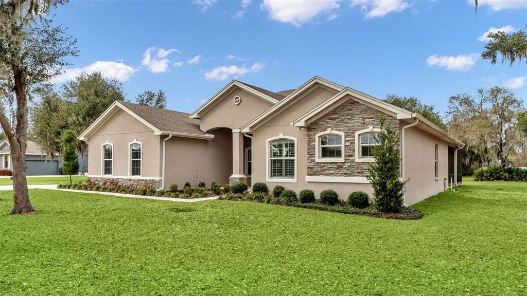 Photo of 6482 English Creek Drive, Lakeland, FL 33811 (MLS # L4959414)