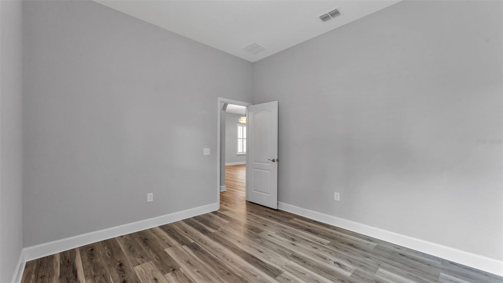 ESTATES/ENGLISH CRK - Residential