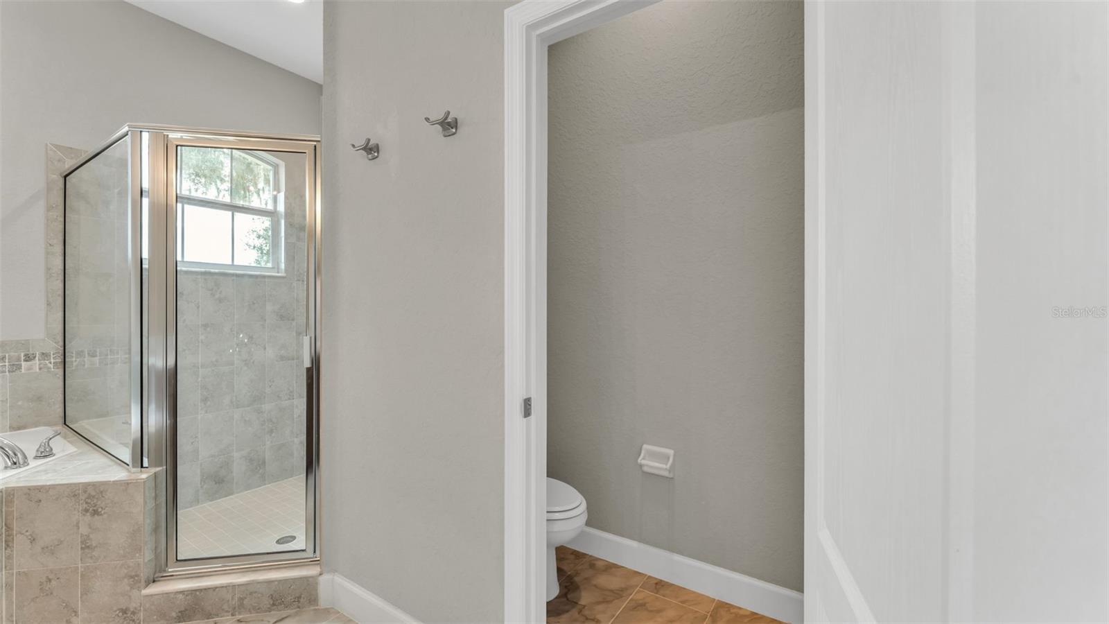 ESTATES/ENGLISH CRK - Residential