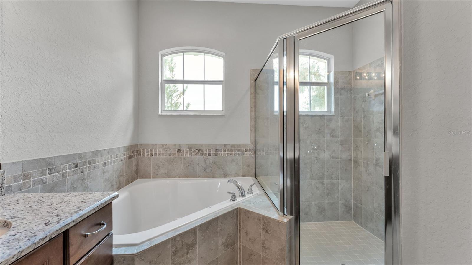 ESTATES/ENGLISH CRK - Residential