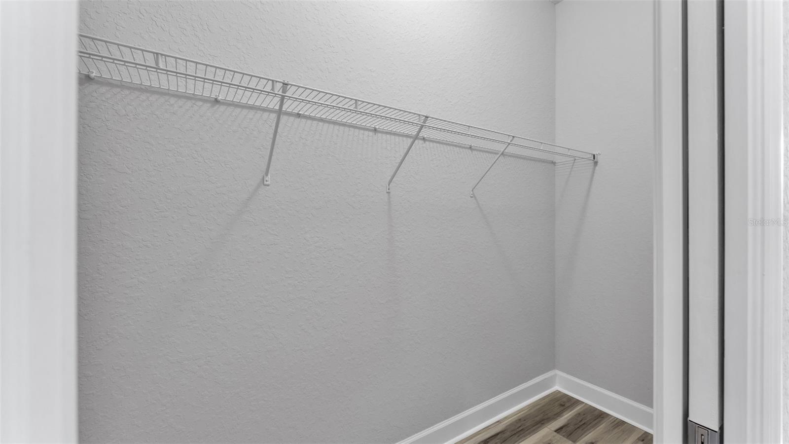 ESTATES/ENGLISH CRK - Residential