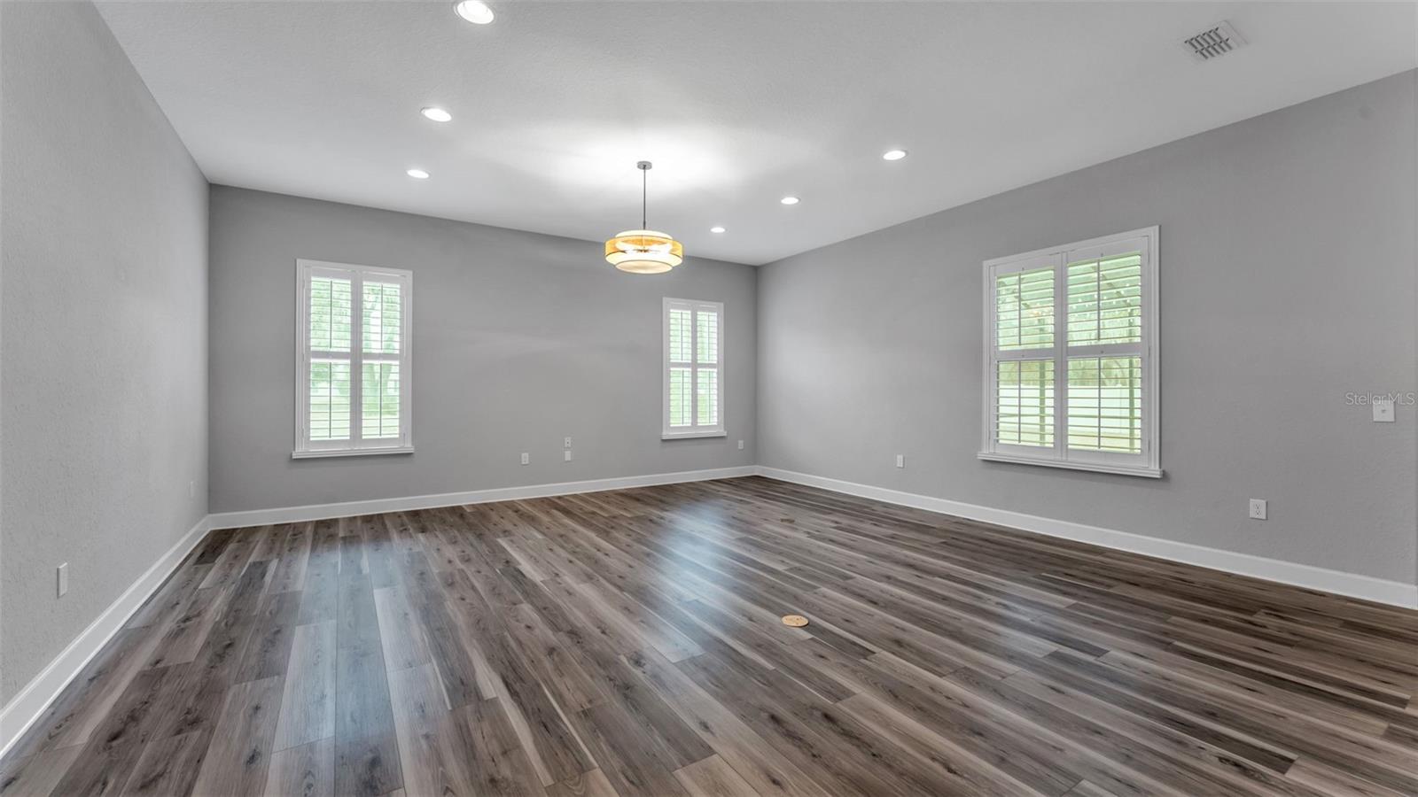 ESTATES/ENGLISH CRK - Residential