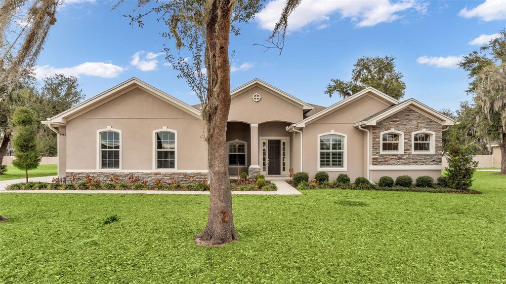 Photo of 6482 English Creek Drive, Lakeland, FL 33811 (MLS # L4959414)
