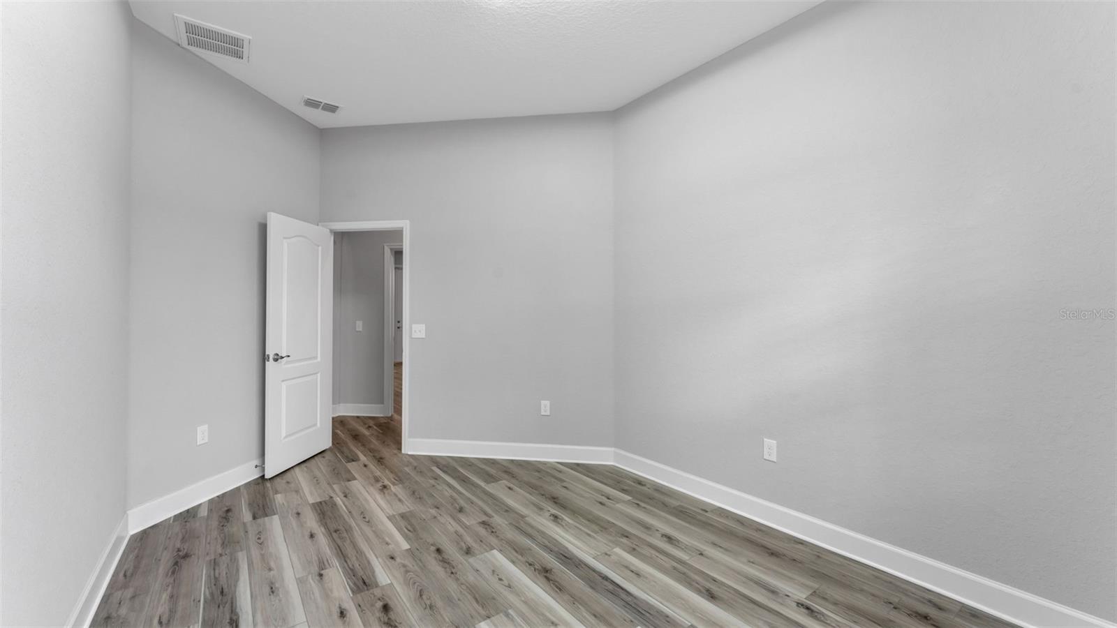 ESTATES/ENGLISH CRK - Residential